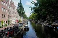 De Egelantiesgracht, gezien vanaf de brug bij Lijnbaasgracht