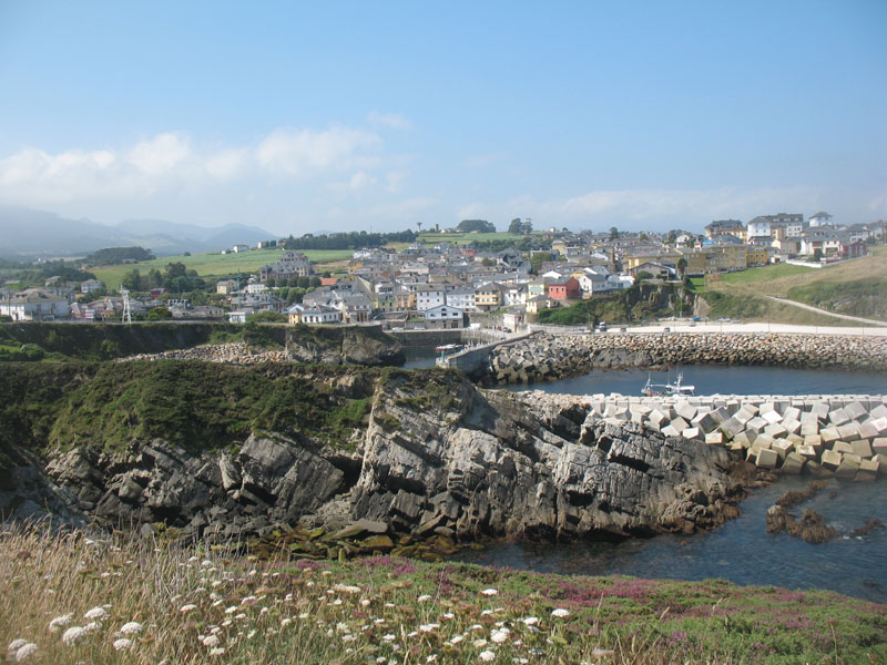 Uitzicht op Puerto de Vega